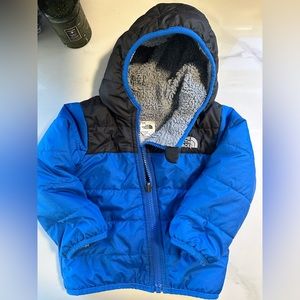 The North Face Mount Chimborazo
Reversible Jacket (Baby Boys)